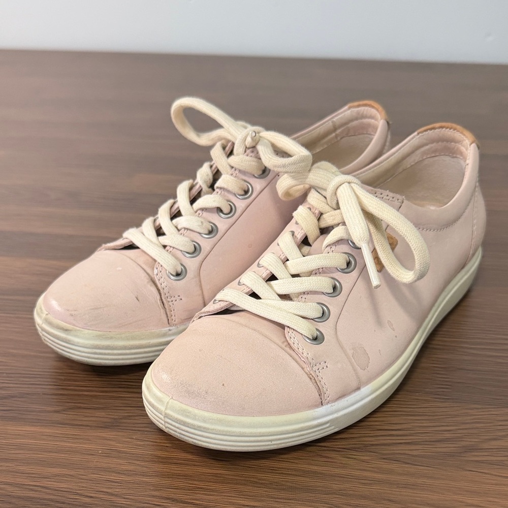 ECCO Women's Soft 7 Lace Up Pink‎ Leather Sneakers Sz 35